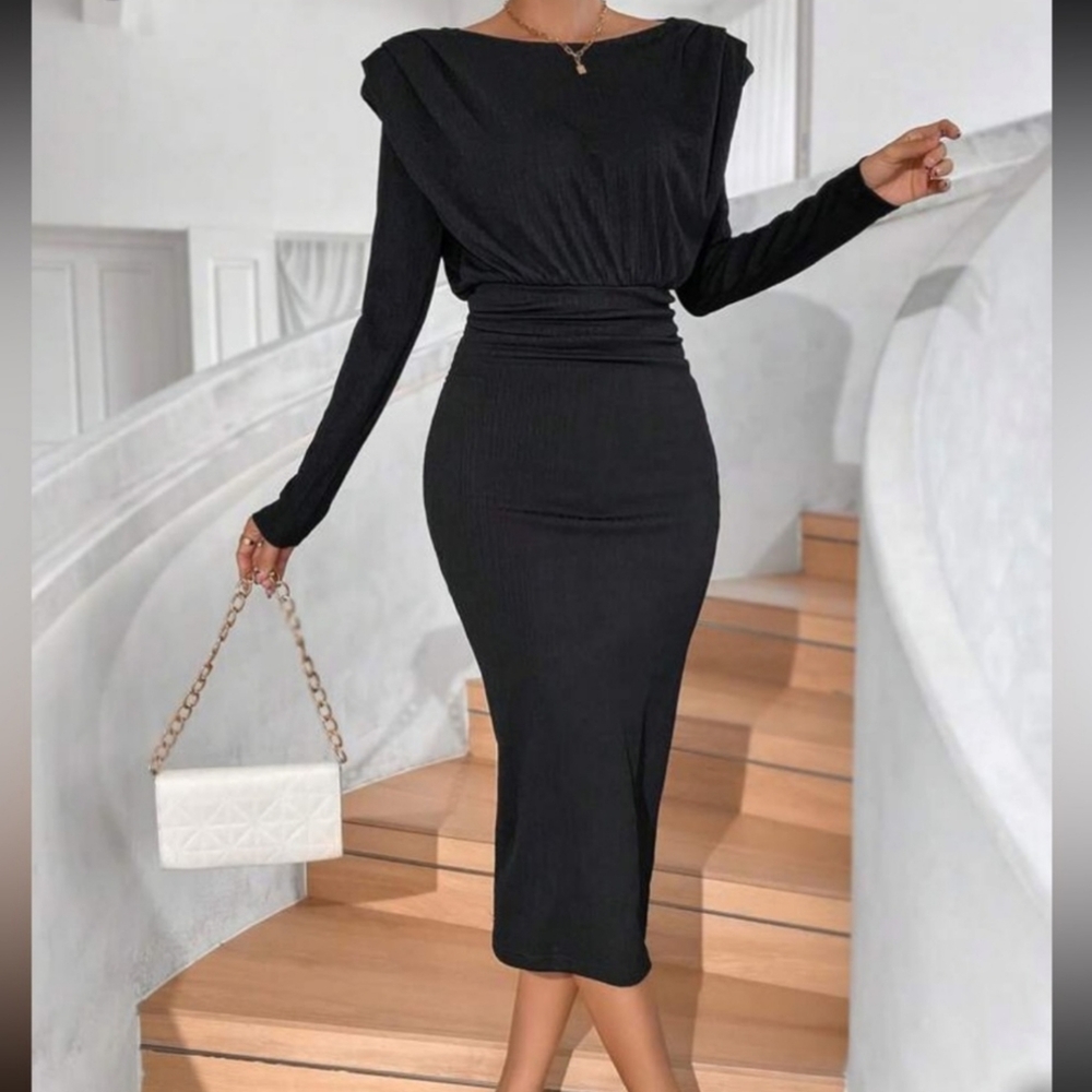🖤Shoulder padded black long sleeve midi dress